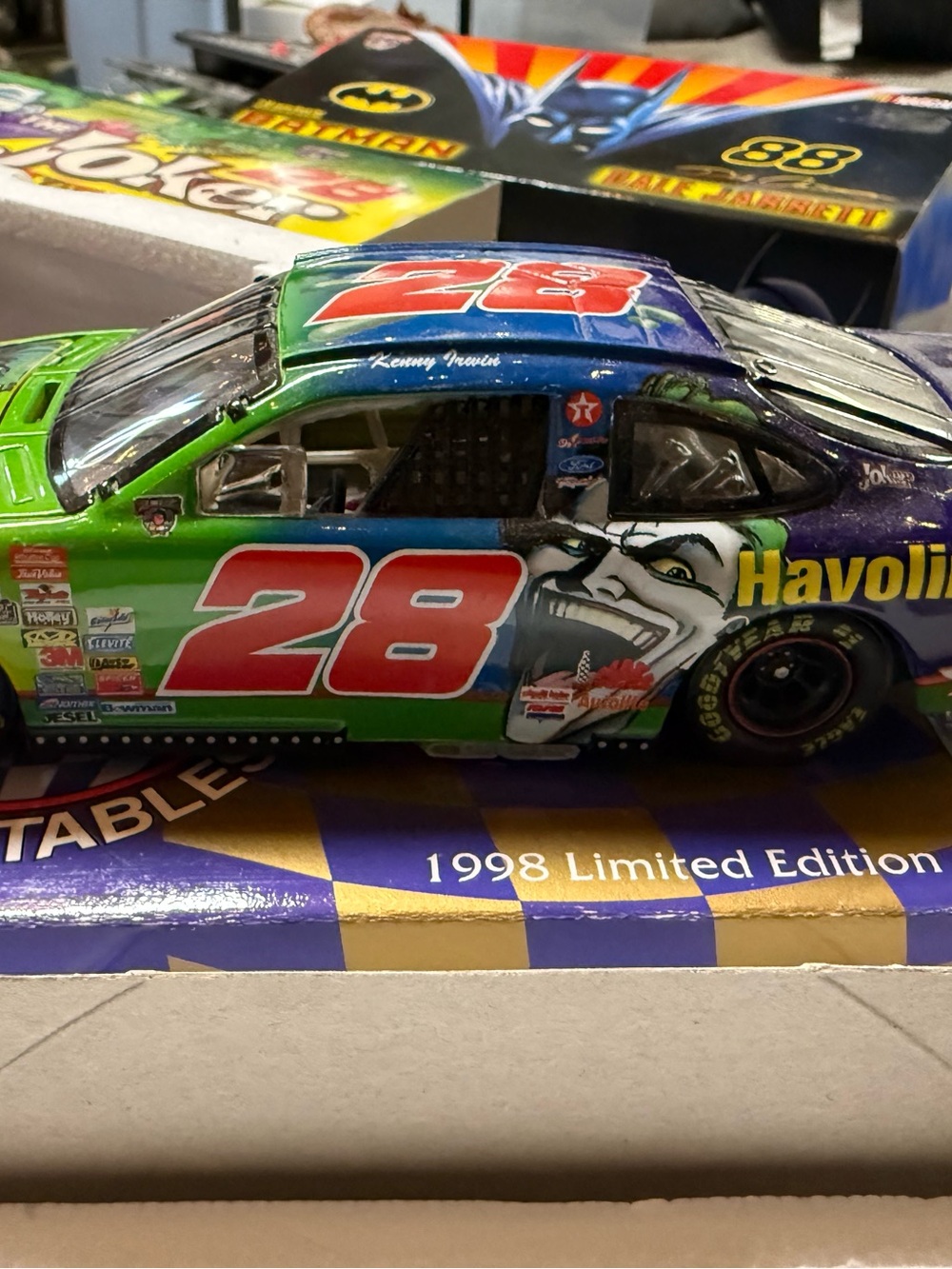 1:32 scale NASCAR set; Batman & Joker - Picture 7 of 9